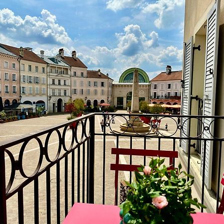 Appt Vue Place De Toscane - 4Min Disneyland-Paris Серрі Екстер'єр фото