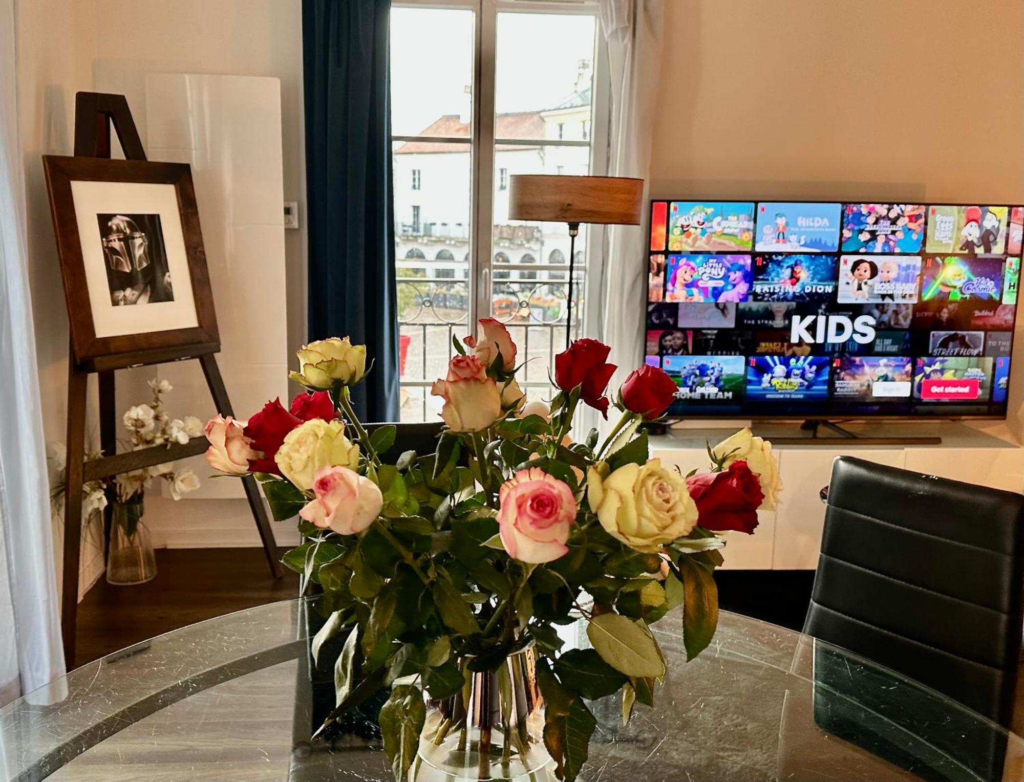 Appt Vue Place De Toscane - 4Min Disneyland-Paris Серрі Екстер'єр фото