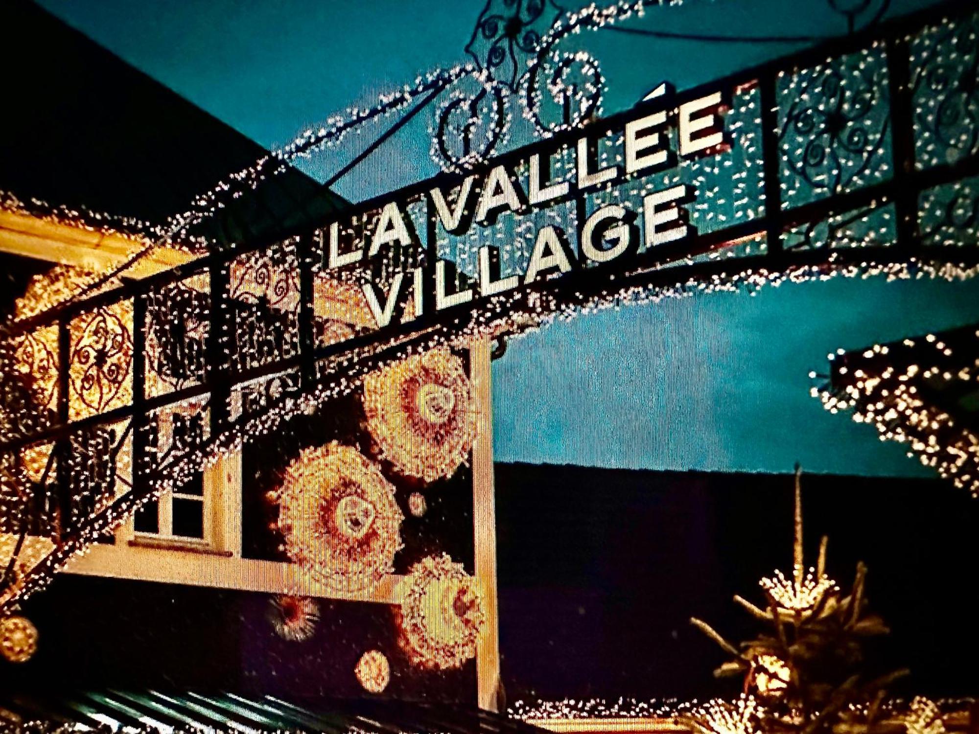 Appt Vue Place De Toscane - 4Min Disneyland-Paris Серрі Екстер'єр фото